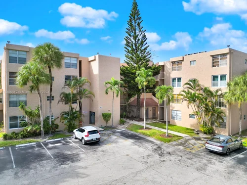 9410 Live Oak Pl # 105, Davie FL 33324