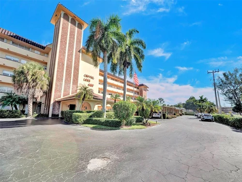 4100 Crystal Lake Dr # 206, Deerfield Beach FL 33064