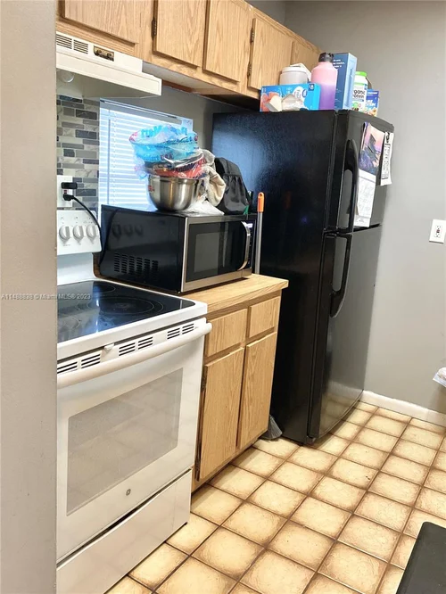 8600 N Sherman Cir # 404, Miramar FL 33025