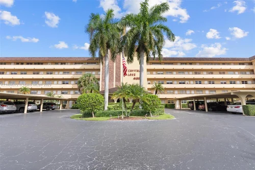 4100 Crystal Lake Dr # 109, Deerfield Beach FL 33064