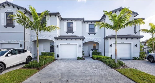 20369 NW 4th Path, Miami Gardens FL 33169