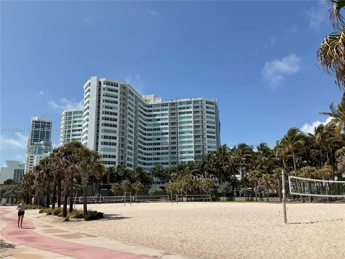 7135 Collins Ave # 424, Miami Beach FL 33141