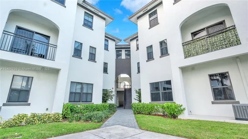 15650 SW 136th St # 106, Miami FL 33196