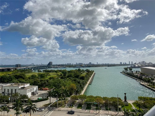 888 Biscayne Blvd # 1012, Miami FL 33132