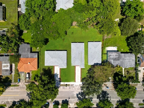 933 NW 50th, Miami FL 33127