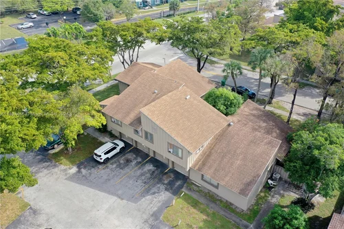 2107 NW 56th Ave, Lauderhill FL 33313