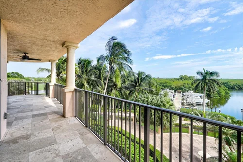 13611 Deering Bay Dr # 301, Coral Gables FL 33158