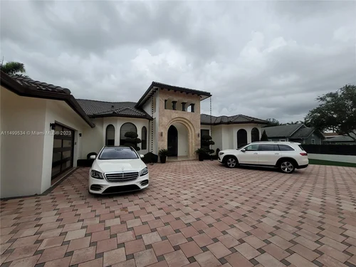 115 NW 128th Ave, Miami FL 33182