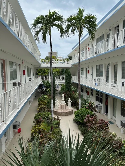 650 Pennsylvania Ave # 21, Miami Beach FL 33139