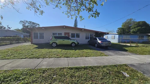 3250 NW 4th St, Lauderhill FL 33311