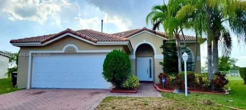 1688 NW 144th Way, Pembroke Pines FL 33028