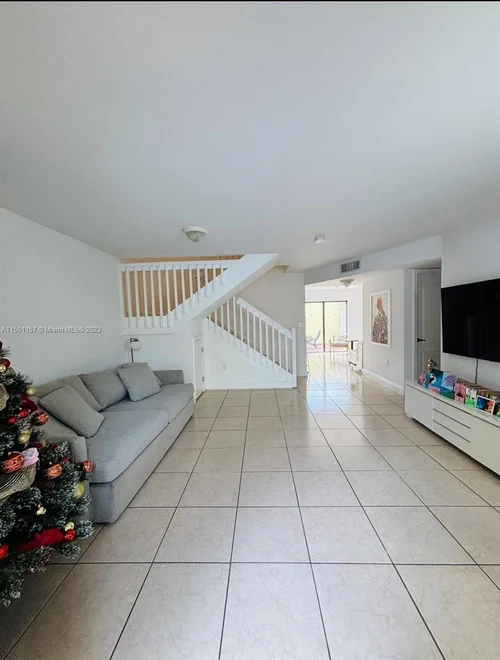 11115 W Okeechobee rd # 181, Hialeah Gardens FL 33018