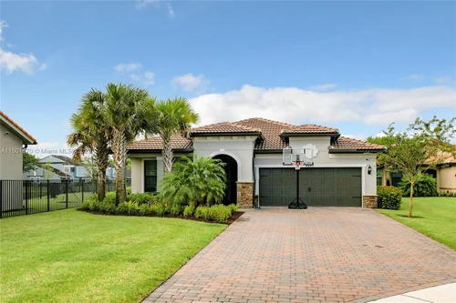 8280 NW 83rd St, Tamarac FL 33321