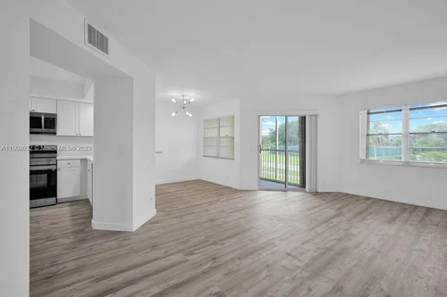 12950 SW 4th Ct # 202H, Pembroke Pines FL 33027