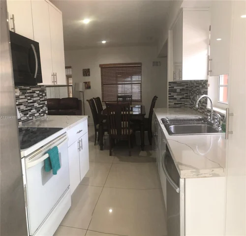 625 East Dr # 625, Miami Springs FL 33166