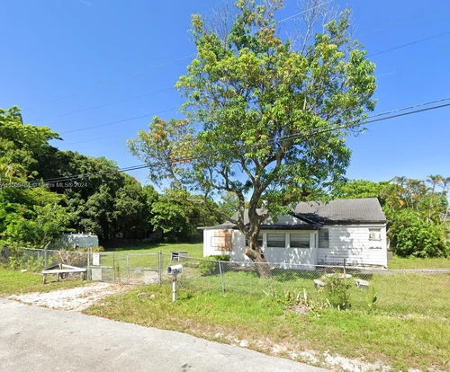 2660 NW 19th Ave, Oakland Park FL 33311
