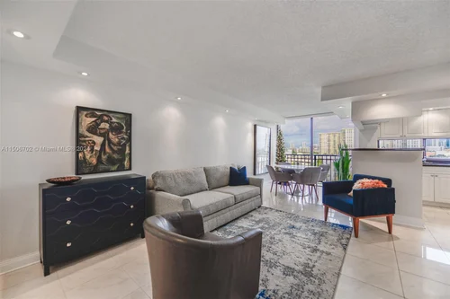 17021 N Bay Rd # 808, Sunny Isles Beach FL 33160
