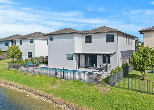 16030 NW 89th Ct, Miami Lakes FL 33018