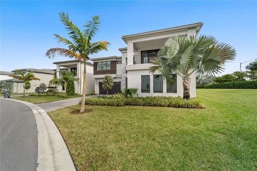 17128 Watersprite Lakes Rd, Boca Raton FL 33496