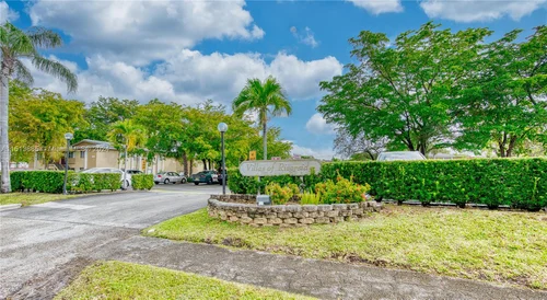 2641 Riverside Dr # 6, Coral Springs FL 33065