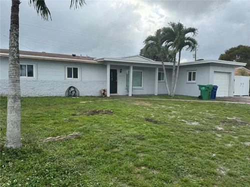 4510 NW 168th Ter, Miami Gardens FL 33055