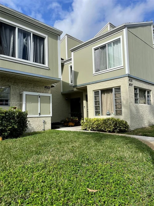 8027 Lagos De Campo Blvd # 4, Tamarac FL 33321