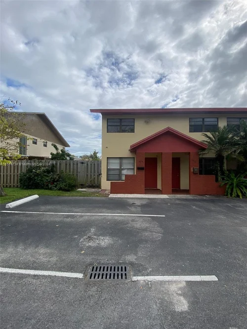 1616 NE 151st St # 1616, North Miami Beach FL 33162