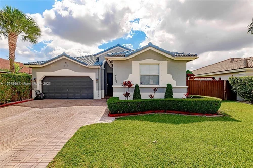 4457 SW 160th Ct, Miami FL 33185