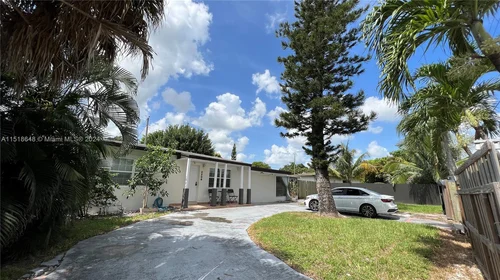 2206 SW 13th St, Fort Lauderdale FL 33312