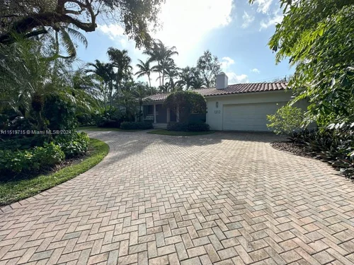 1212 Manati Ave, Coral Gables FL 33146