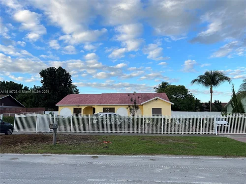 12571 SW 268th St, Homestead FL 33032