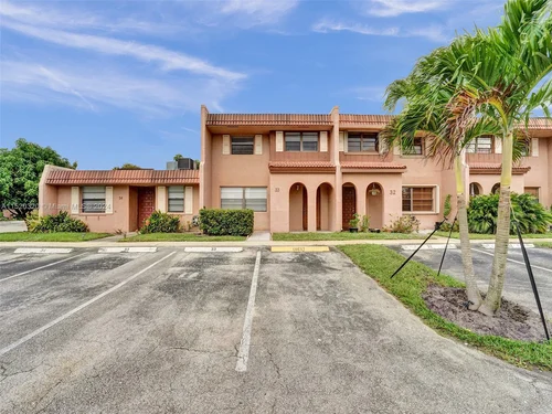 33 Toledo Ct # 35, Davie FL 33324