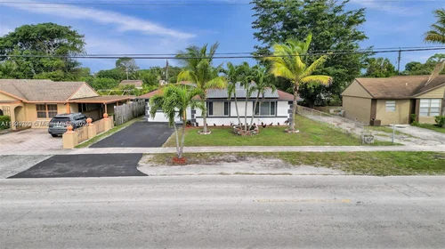 385 NW 15th St, Pompano Beach FL 33060