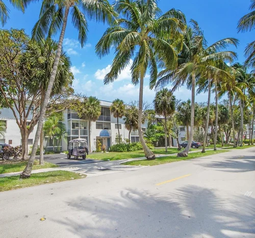 251 Galen Dr # 309E, Key Biscayne FL 33149