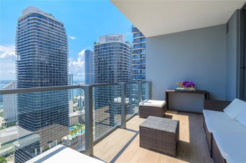88 SW 7 Street # 3405, Miami FL 33130