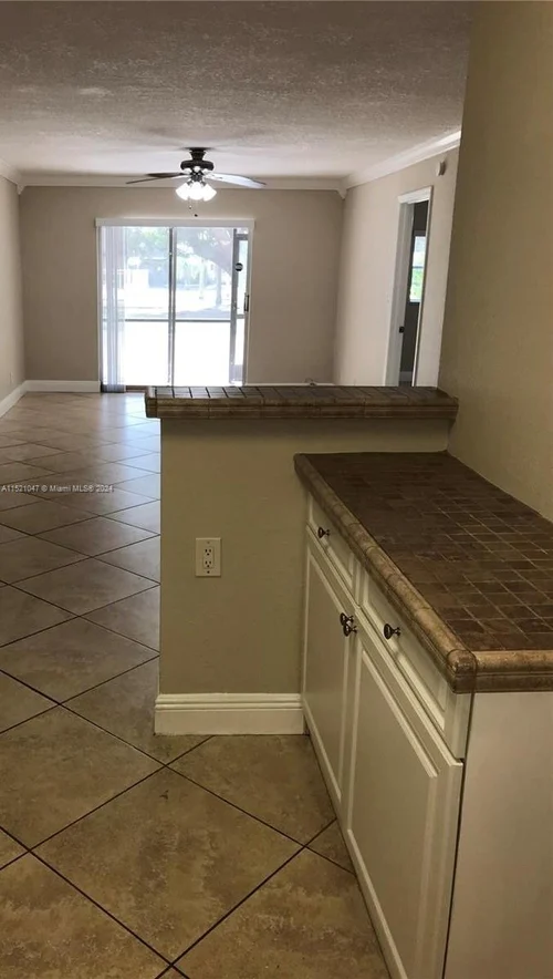 5080 SW 64th Ave # 103, Davie FL 33314