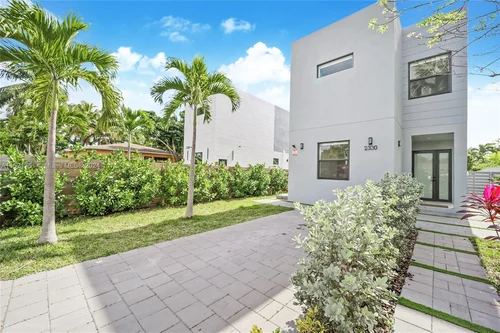 2330 SW 14th St, Miami FL 33145