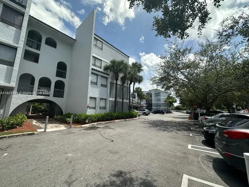 1880 N Congress Ave # 209, West Palm Beach FL 33401