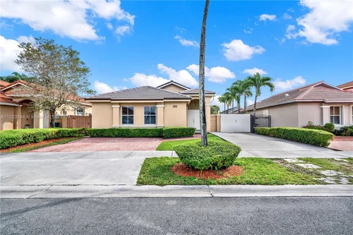 1117 NW 136th Ct, Miami FL 33182