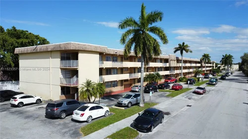 11195 SW 1st St # 320, Sweetwater FL 33174