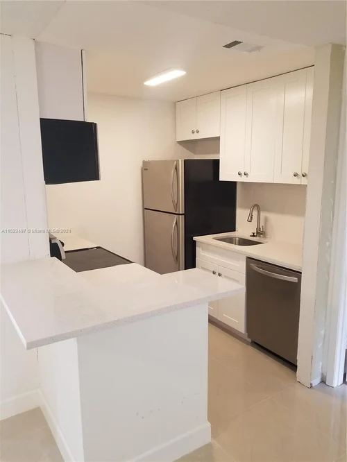 23 Crossing Circle # A, Boynton Beach FL 33435