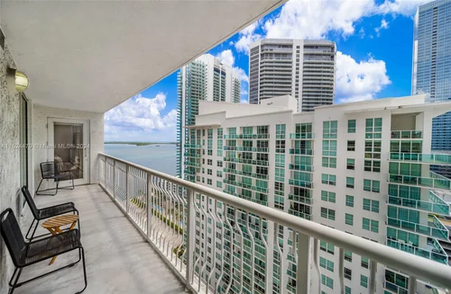 1200 Brickell Bay Dr # 2515, Miami FL 33131