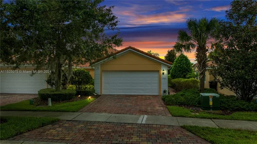 11964 Inagua DR, Orlando FL 32827