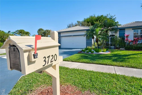 3720 Country Vista Way, Lake Worth FL 33467