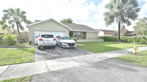 1660 N Audubon Dr, Homestead FL 33035