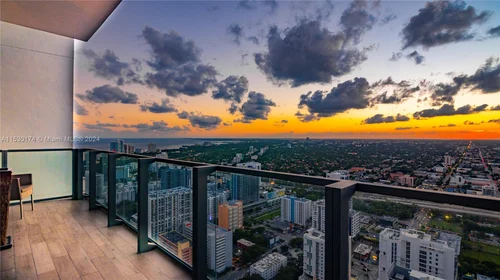 88 SW 7th St # 4106, Miami FL 33130