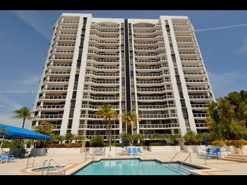 3598 Yacht Club Dr # 4, Aventura FL 33180