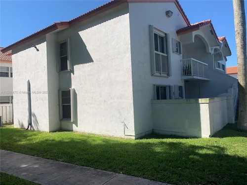 7611 SW 153rd Ct # 108, Miami FL 33193