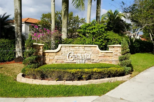 15792 NW 15th Ct, Pembroke Pines FL 33028