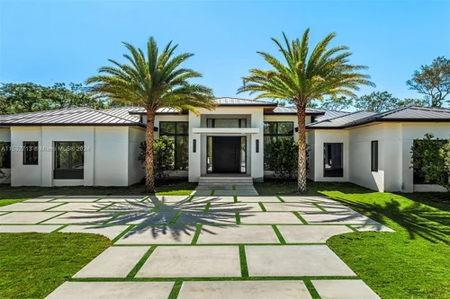5900 SW 108th St, Pinecrest FL 33156